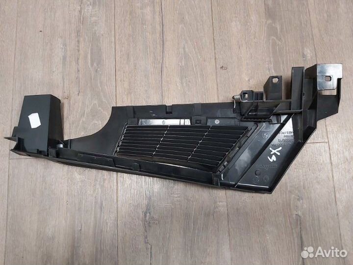 Обшивка багажника задняя правая Bmw X3 2.0D E83