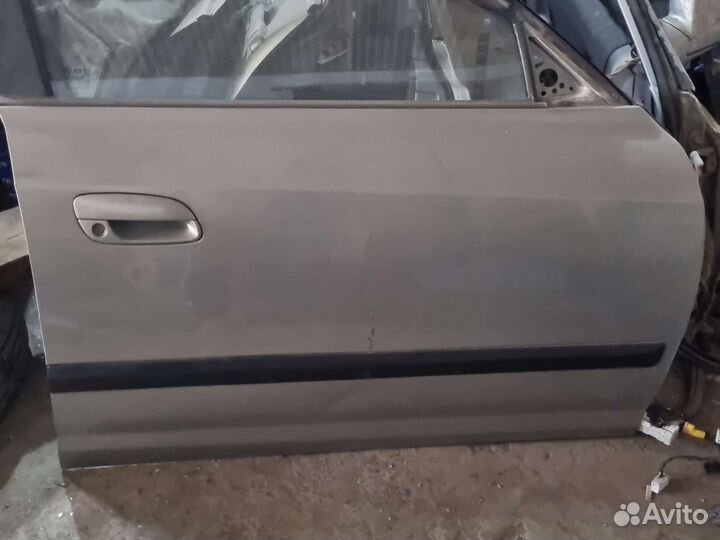 Задняя левая дверь elantra