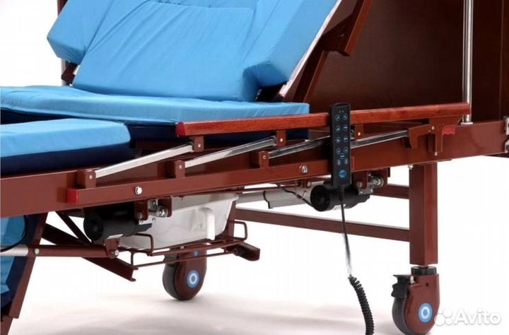 Медицинская кровать функциональная
