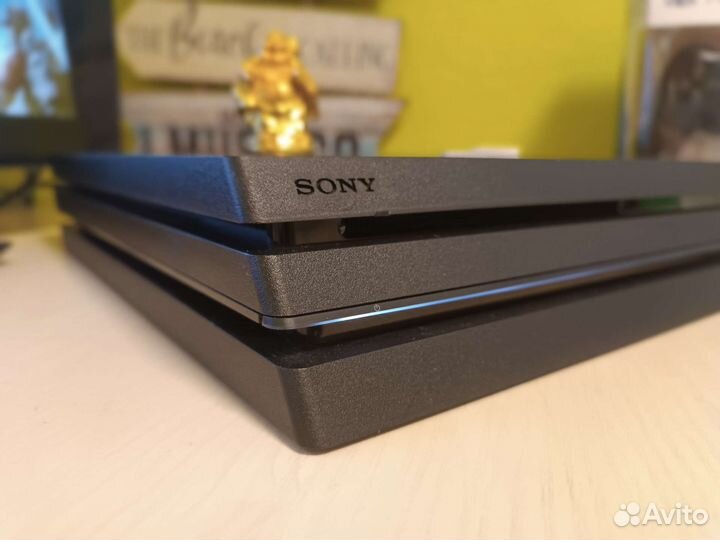 Прошитая Sony Playstation 4 PRO на 1TB + игры