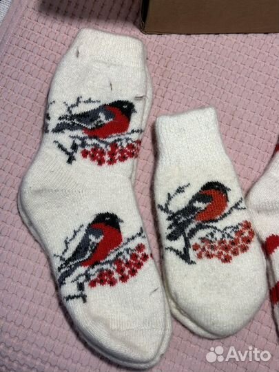 Подарочный набор для женщин варежки и носки