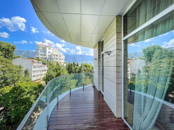 3-к. апартаменты, 118,5 м², 3/14 эт.