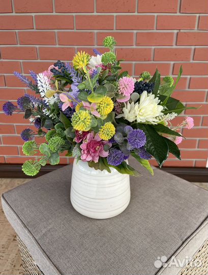 Композиции из искусственных цветов