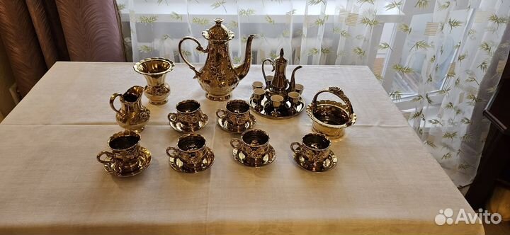 Чайный сервиз под золото