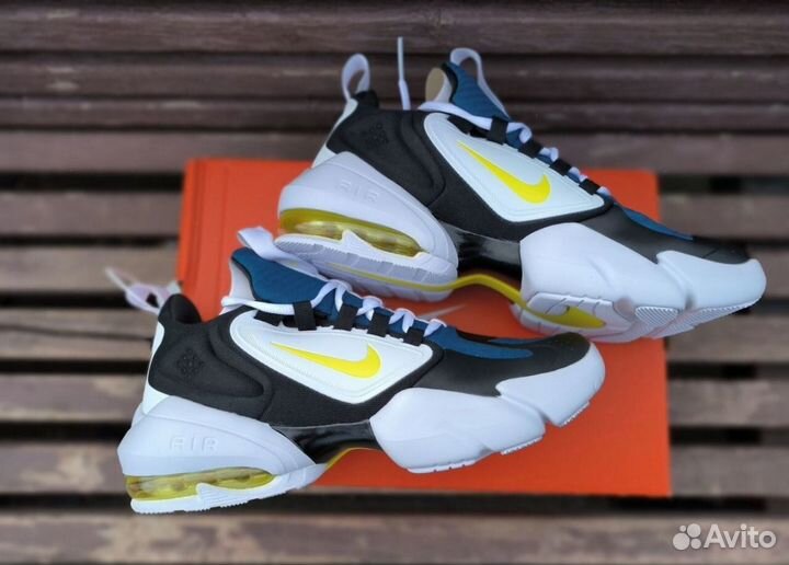 Динамичные Nike Alpha Savage