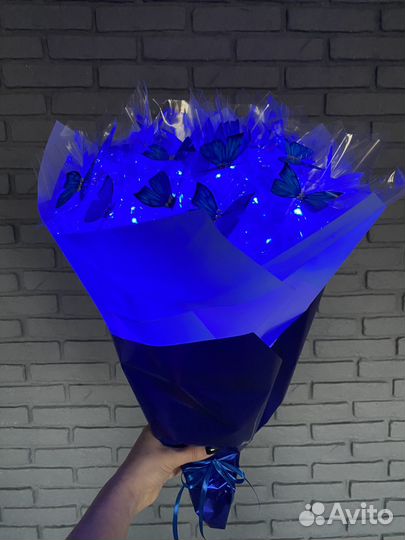 Букет из бабочек светящийся
