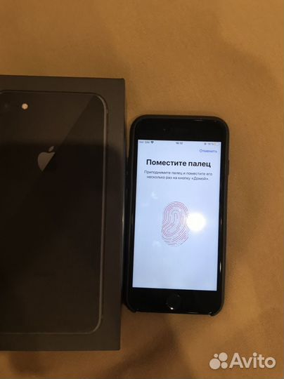 iPhone 8, 64 ГБ