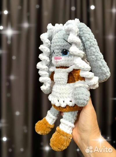 Зайка школьница Вязаные игрушки
