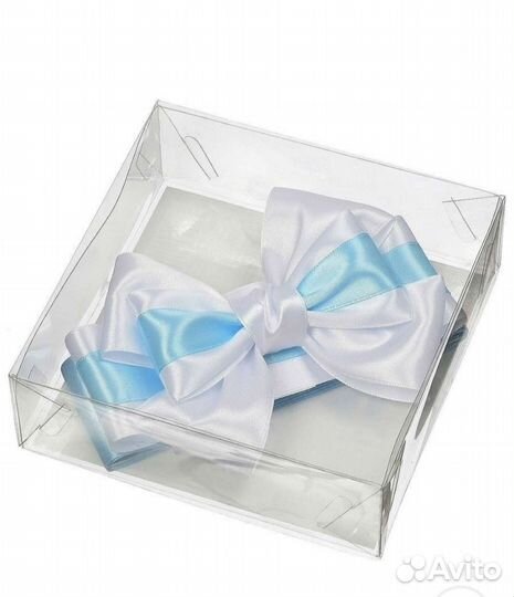 Бант с атласной лентой