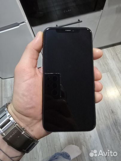 iPhone 11 Pro, 64 ГБ