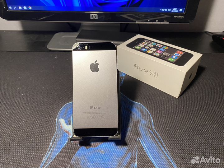 iPhone 5S, 16 ГБ