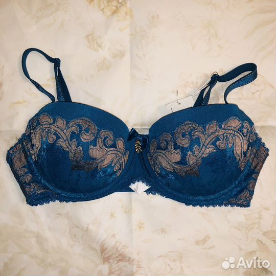 Бюстгалтер новый Rose&Petal