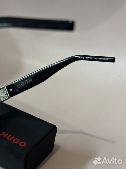Очки новые Hugo