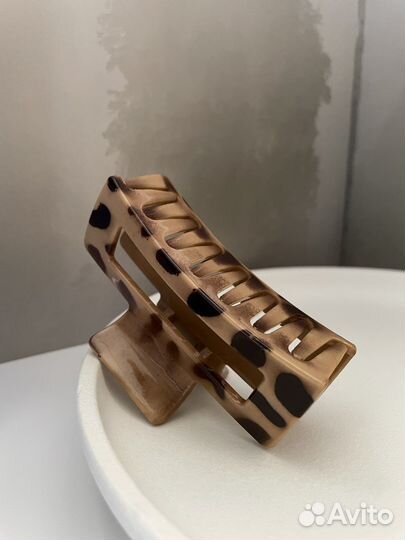 Крабик-заколка для волос