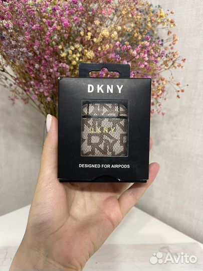 Чехол на airpods dkny новый