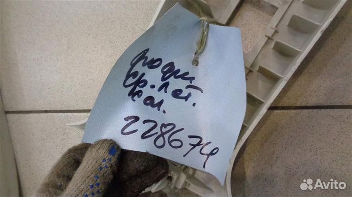 Обшивка стойки средняя левая (внутри) Dodge Calib