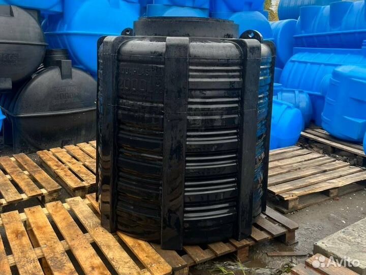 Резервуар пластиковый 3 тонны для сточных вод