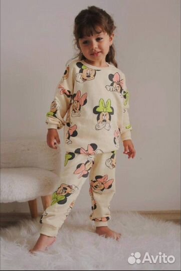 Костюм zara 110 новый