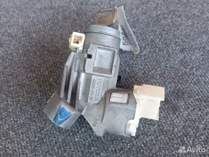 Замок зажигания Тойота vitz