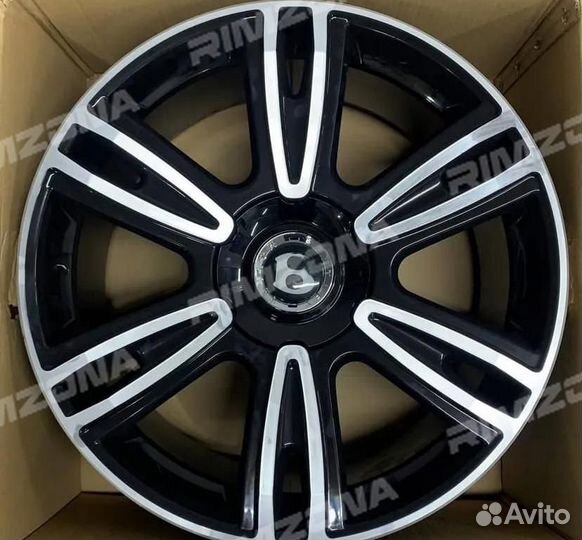 Литой диск в стиле bentley R21 5x112