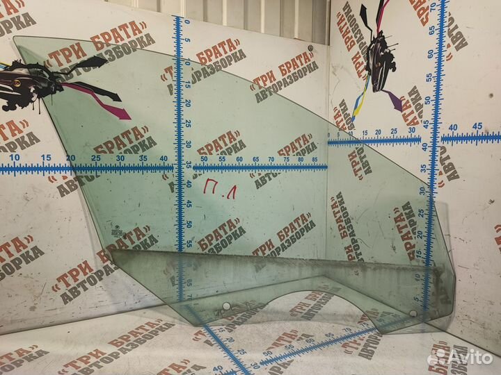 Бмв 7 серия Стекло двери передней Лев