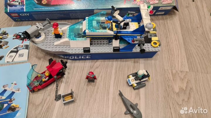 Lego корабль