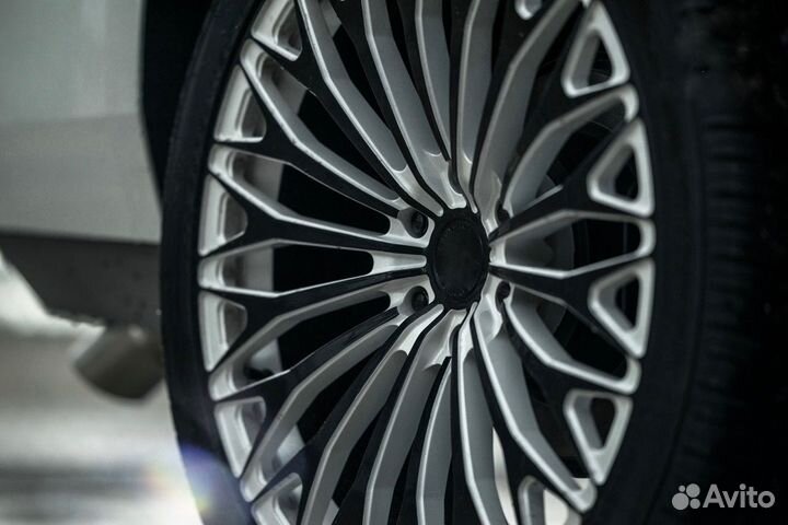 Кованые диски GT Forged R23 для Cadillac Escalade