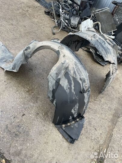 Land rover range rover 3 подкрылок передний левый