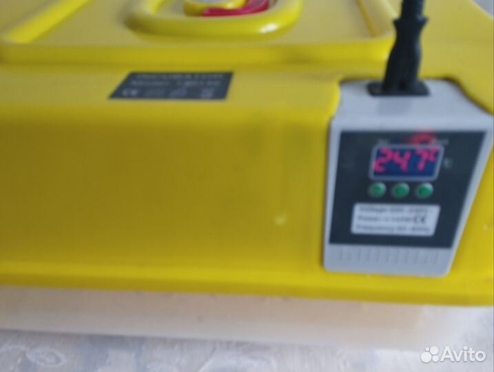 Инкубатор для яиц автоматический