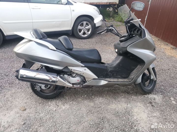 Honda silver wing 600