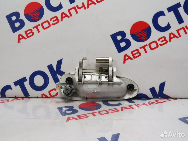 Ручка двери Перед Лево honda stream RN2