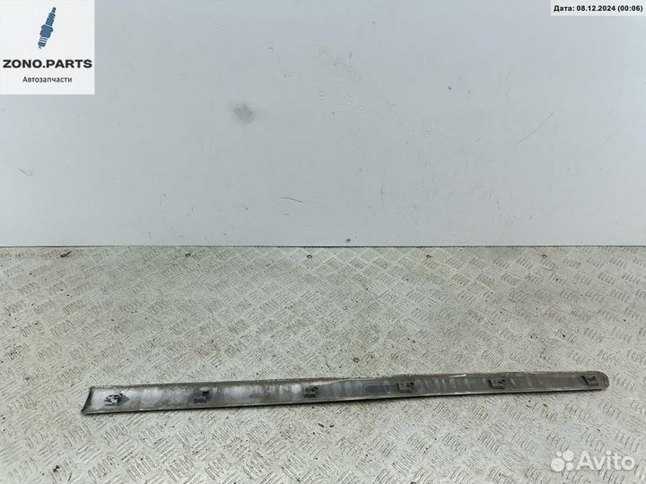 Молдинг двери передней левой 9634011177 на Peugeot 307