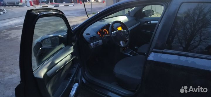 Opel Astra 1.6 МТ, 2008, 255 000 км