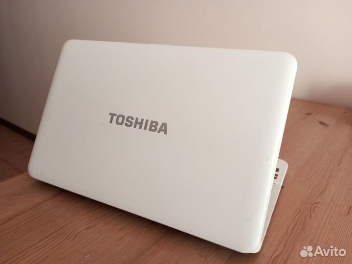 Ноутбук Toshiba Satellite