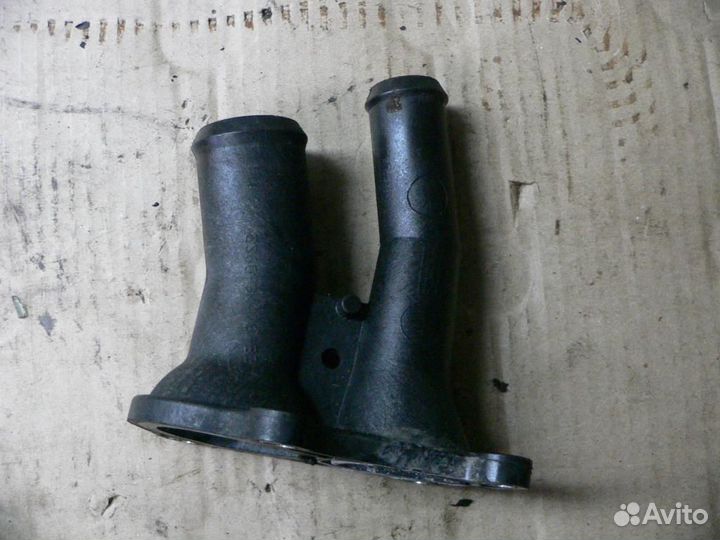 Крышка термостата ford Focus III 2011-2019