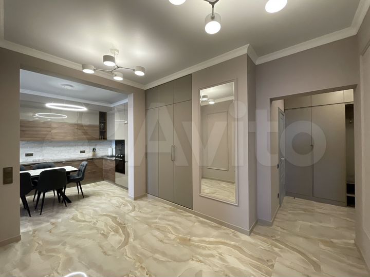 3-к. квартира, 96 м², 7/17 эт.