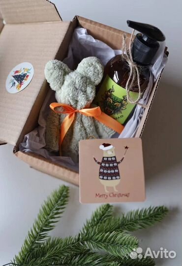 Новогодние подарки полотенце и мыло