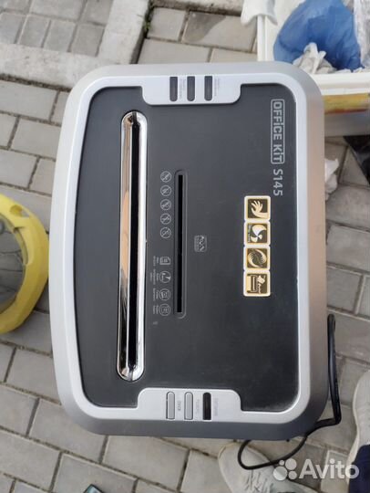 Уничтожитель бумаг Office Kit S145