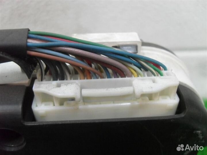 Приборная панель Toyota Corolla Verso R1 2004