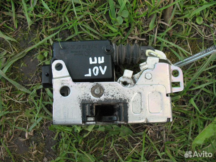 Замки дверей Renault Logan