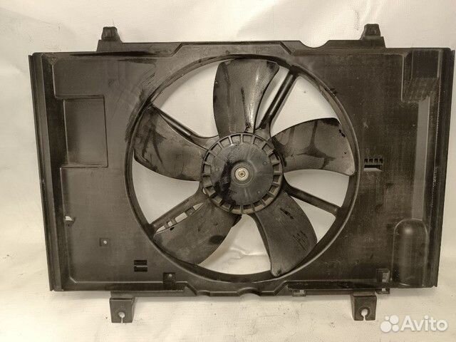 Диффузор радиатора охлаждения Nissan Tiida