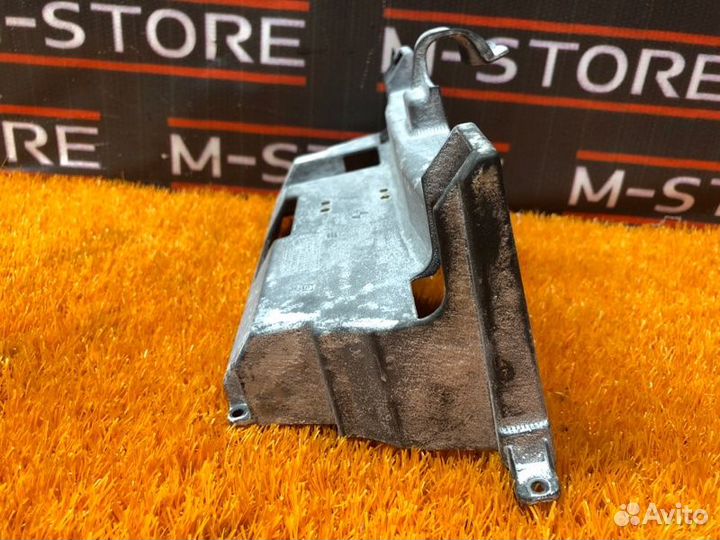 Кронштейн Bmw 7-Series E66/65 N62B48B 2005