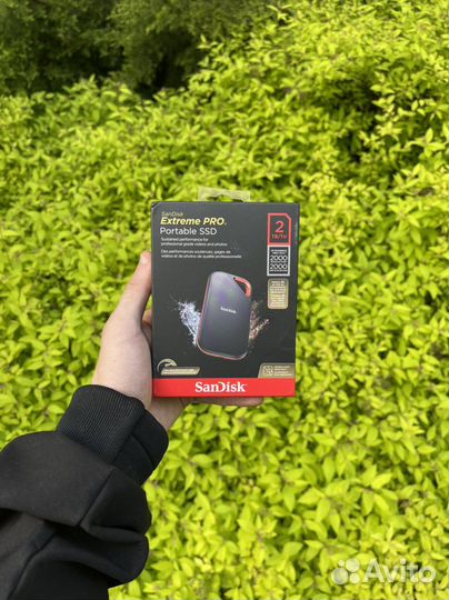 SanDisk 4TB/2TB/1TB Extreme PRO Portable SSD V2