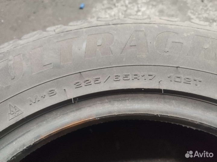 Goodyear Ultragrip Ice Arctic 225/65 R17