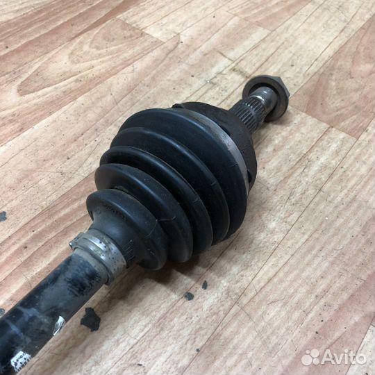 Привод правый Opel Astra h 1,6