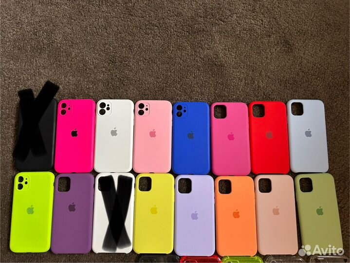 Чехлы на iPhone 11