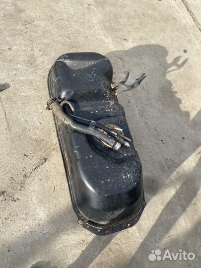 Mitsubishi l200 бак