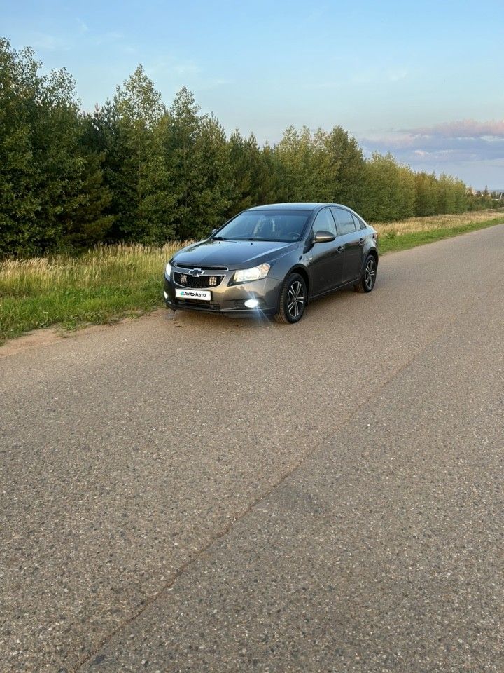 Chevrolet Cruze: фото владельца