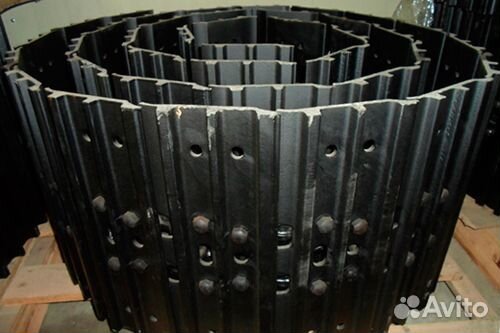 Гусеница металлическая Caterpillar 324D (600/51L)