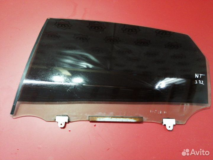 Стекло двери заднее левое Nissan Teana J32